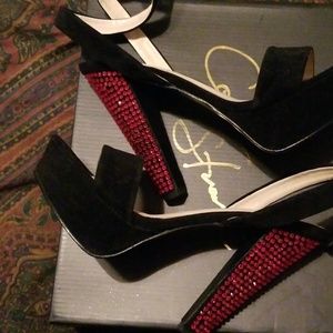 Red rhinestone heel black pumps
